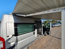                         Kampervan zbudowany na bazie Peugeota Boxera - zdjęcie 11
                        