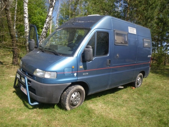                         Sprzedam -campera-Citroen Jumper -2.5 td-1995 r.(oryginalna zabudowa campingowa) - zdjęcie 2
                        