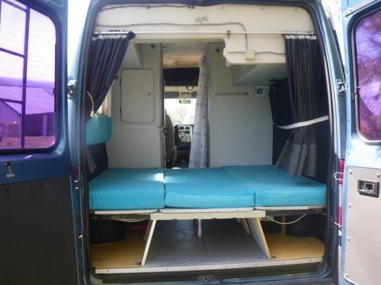                         Sprzedam -campera-Citroen Jumper -2.5 td-1995 r.(oryginalna zabudowa campingowa) - zdjęcie 4
                        