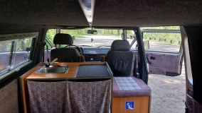                         Volkswagen T3 kultowy - zdjęcie 16
                        