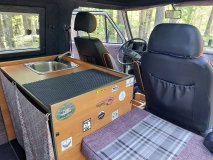                         Volkswagen T3 kultowy - zdjęcie 13
                        