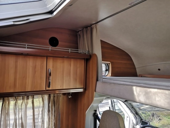                         Kamper Hymer C614 STAR EDITION 2010 ROK, alkowa, STAN BARDZO DOBRY, 4 osobowy - zdjęcie 17
                        