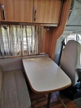                         Kamper Hymer C614 STAR EDITION 2010 ROK, alkowa, STAN BARDZO DOBRY, 4 osobowy - zdjęcie 7
                        