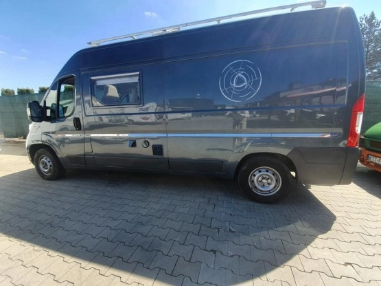                         Fiat Ducato kamper 2017 jak z salonu - zdjęcie 4
                        