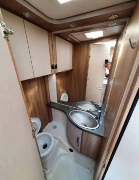                         Burstner Premio 490 TS - zdjęcie 5
                        