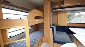                         Wilk S3 2008 rok Piętrowe łóżka  - zdjęcie 7
                        