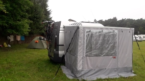                         Sprzedam Opel Vivaro Bus Camper - zdjęcie 5
                        