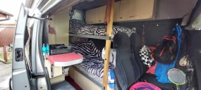                         Sprzedam Opel Vivaro Bus Camper - zdjęcie 11
                        