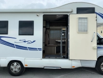                         Blucamp SKY 160KM Automat Kamper dla niepełnosprawnych z winda - zdjęcie 2
                        