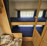                         BURSTNER VENTANA 495TK przedsionek łóżko piętr - zdjęcie 6
                        