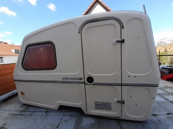                         Niewiadów N126 wnętrze po remoncie - zdjęcie 1
                        