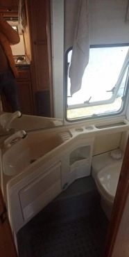                         Przyczepa Burstner City - zdjęcie 11
                        