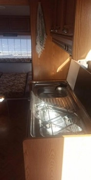                         Przyczepa Burstner City - zdjęcie 9
                        