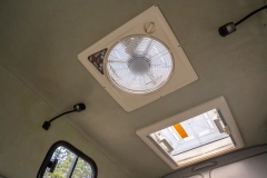                         Ford Transit Nugget kamper, oryginalna Westfalia, super stan (jak VW California) - zdjęcie 6
                        