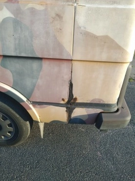                         Kamper VW LT 31 2.4 TD - zdjęcie 19
                        