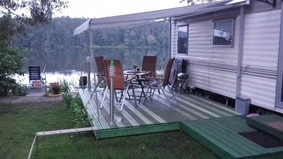                         DOMEK LETNISKOWY NAD JEZIOREM - zdjęcie 13
                        