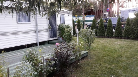                         DOMEK LETNISKOWY NAD JEZIOREM - zdjęcie 14
                        