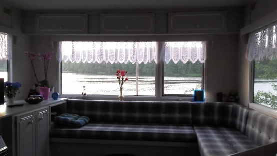                         DOMEK LETNISKOWY NAD JEZIOREM - zdjęcie 15
                        