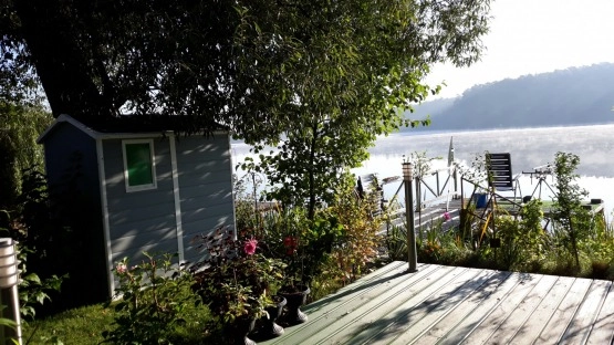                         DOMEK LETNISKOWY NAD JEZIOREM - zdjęcie 5
                        