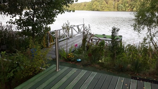                         DOMEK LETNISKOWY NAD JEZIOREM - zdjęcie 6
                        