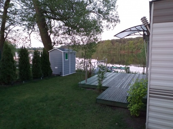                         DOMEK LETNISKOWY NAD JEZIOREM - zdjęcie 8
                        