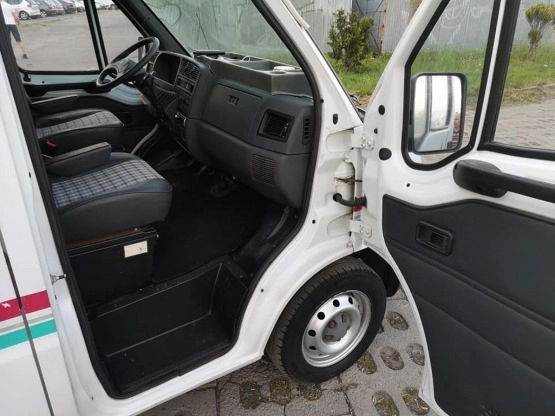                         Kamper Citroen Jumper 2.5 D blaszak - zdjęcie 5
                        