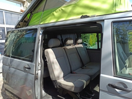                         Volkswagen T5 lift nie California, kamper - zdjęcie 3
                        