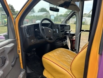                         Autobus USA jak kamper - zdjęcie 6
                        