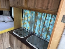                         Autobus USA jak kamper - zdjęcie 3
                        