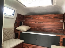                         Kapsuła mobilna AZAR4 PREMIUM Pick-up kamper naczepa - Podróż  - zdjęcie 2
                        