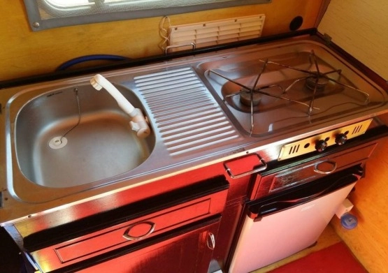                         ESTEREL CARAMATIC PCA 39 - przyczepa składana 850 DMC - zdjęcie 8
                        