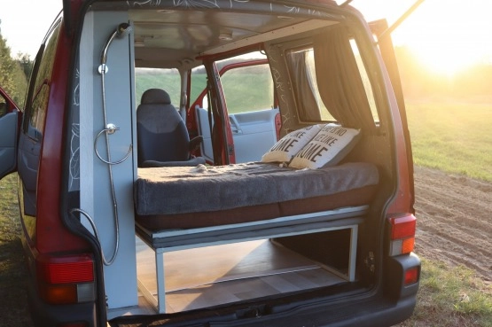                         VW t4 kamper (prysznic, lodówka )  - zdjęcie 2
                        