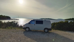                         T4 samowystarczalny mini kamper - zdjęcie 5
                        