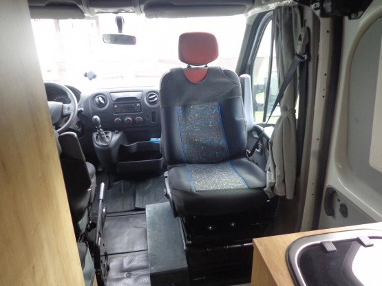                         Sprzedam kampera - zdjęcie 4
                        