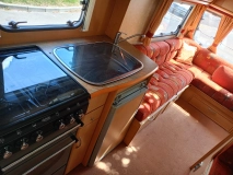                         ABBEY Aventura 325 SWIFT - Przyczepa Kempingowa - zdjęcie 2
                        