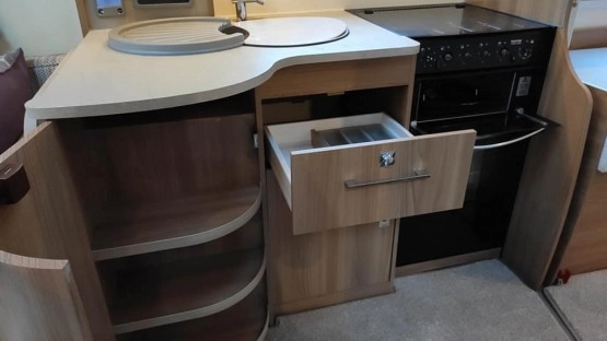                         Przyczepa Bailey Unicorn Cadiz z 2015 r. - zdjęcie 28
                        