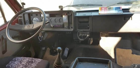                         Kamper Camper VW LT 28 długi 2.4 Diesel zabudowa Remio - zdjęcie 7
                        