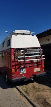                         Kamper Camper VW LT 28 długi 2.4 Diesel zabudowa Remio - zdjęcie 8
                        