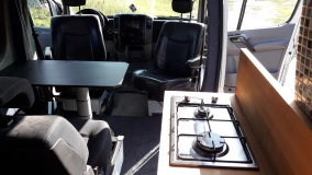                         KAMPER VW CRAFTER MAX 2.5TDI 4 osoby Tv WC prysznic solar webast truma - zdjęcie 8
                        