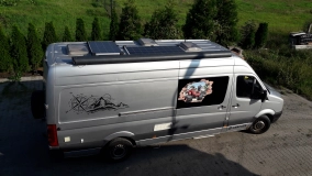                         KAMPER VW CRAFTER MAX 2.5TDI 4 osoby Tv WC prysznic solar webast truma - zdjęcie 2
                        