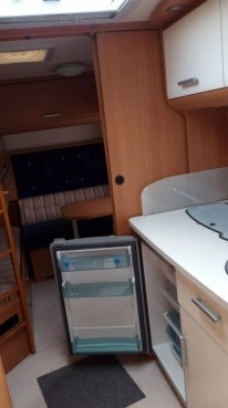                         Sprzedam przyczepę Knaus Eifelland 500tk, 2008, pokój dziecięcy z łóżkami piętrowymi, mover - zdjęcie 4
                        