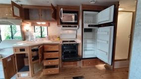                         Kamper (RV) Freightliner Cruise Air - zdjęcie 10
                        