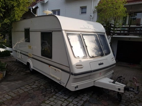                         Przyczepa kempingowa Lunar z namiotem - zdjęcie 1
                        