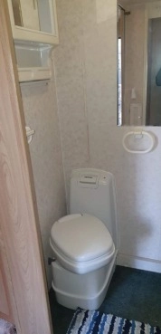                         Przyczepa kempingowa Lunar z namiotem - zdjęcie 6
                        