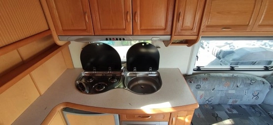                         Hobby Prestige 560 2007 r. - zdjęcie 3
                        