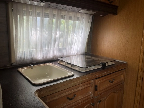                         Sprzedam przyczepę Hobby Prestige 425 - zdjęcie 9
                        