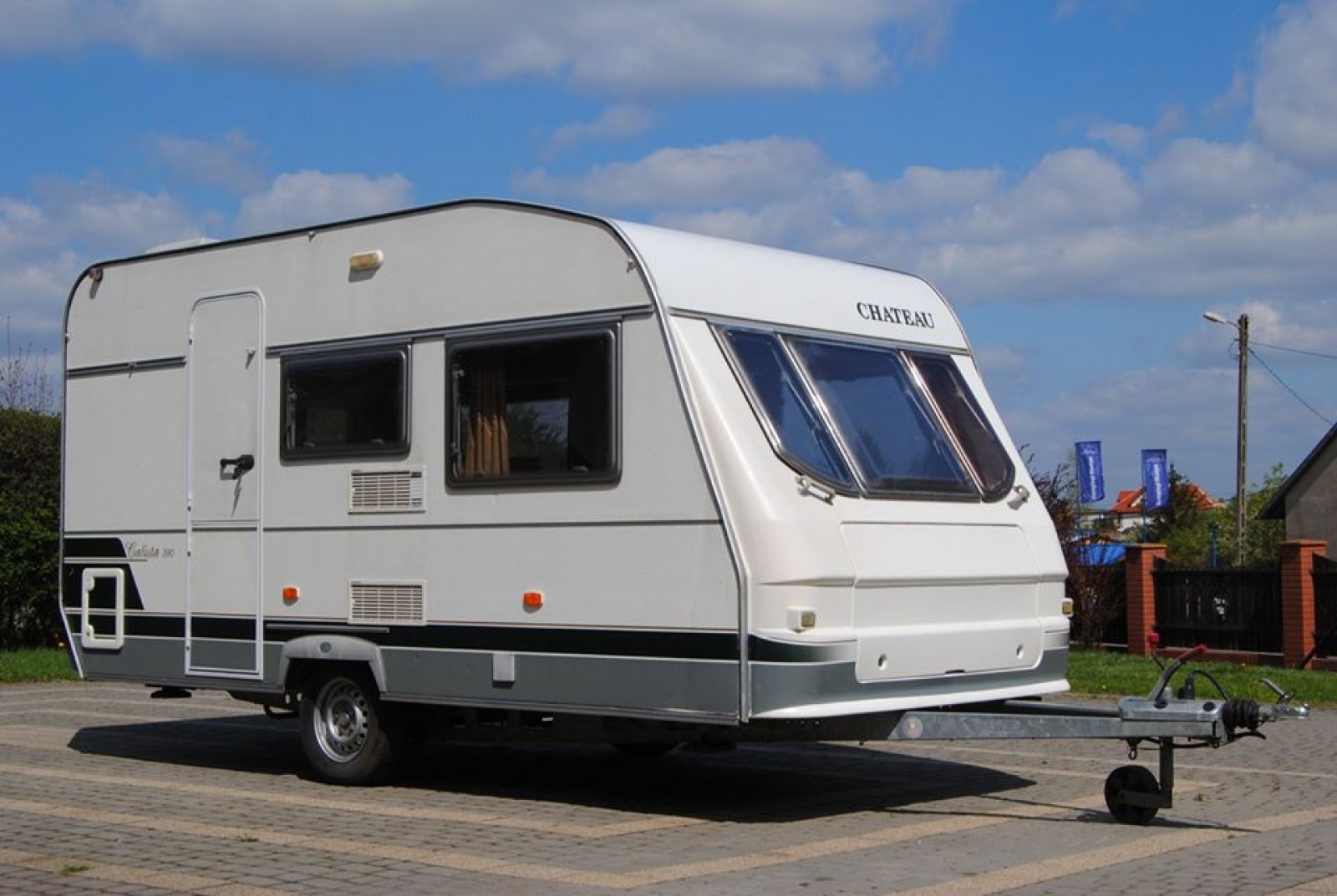 Chateau 390 Zarejestrowana Zadbana 4 Osobowa Z Wc Ogrzewanie Dmc 1100 Kg