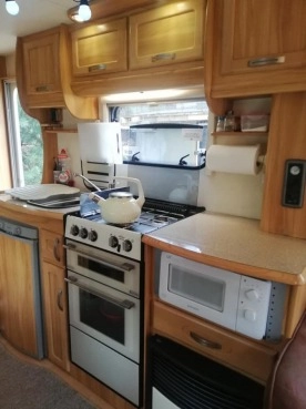                         Przyczepa Vanlander 2007 DMC 1350 kg - zdjęcie 4
                        