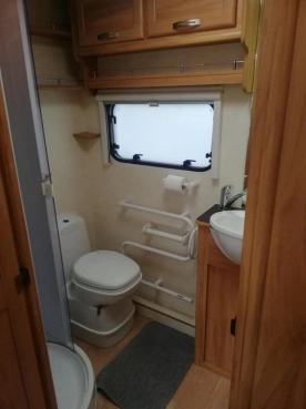                         Przyczepa Vanlander 2007 DMC 1350 kg - zdjęcie 6
                        