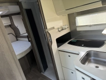                         Sprzedam kampera Integra Mobilvetta - zdjęcie 4
                        